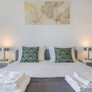 Fabulous Terrace Over Monsanto By Innkeeper Apartamento